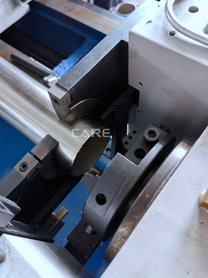 Automatic pneumatic control double end chamfering machine bolt chamfering machine