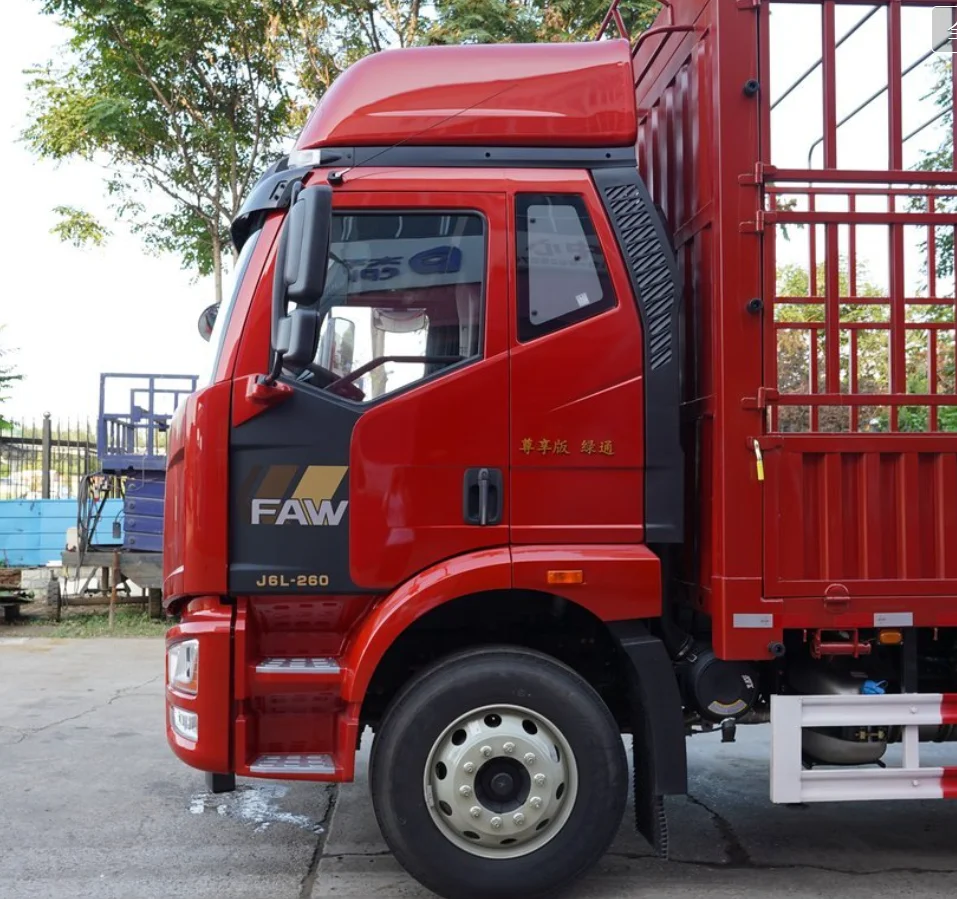 Used China FAW Jiefang J6L Premium Edition 300HP 4X2 6.75 m Medium-sized Truck