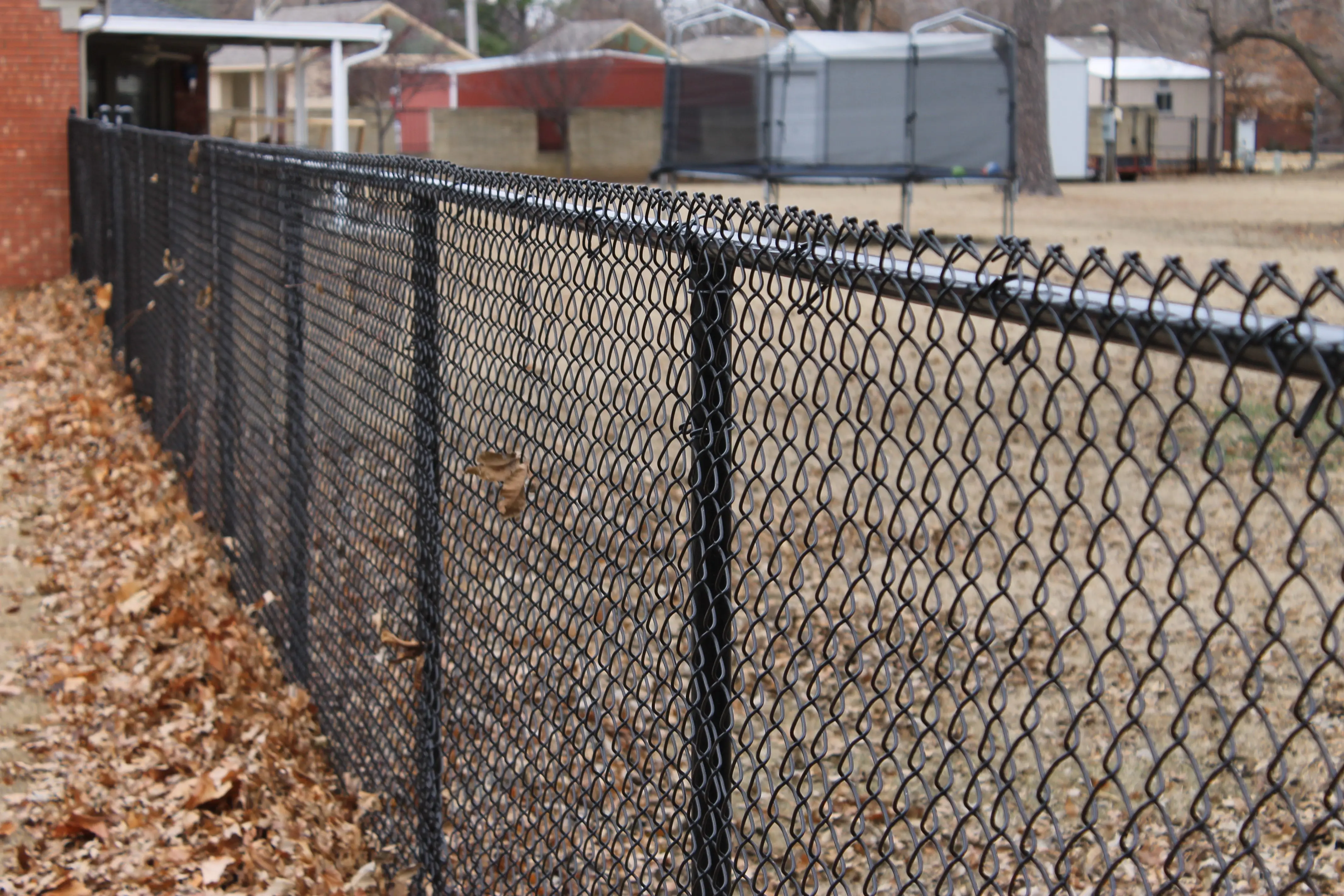 chain link fence (324).jpg