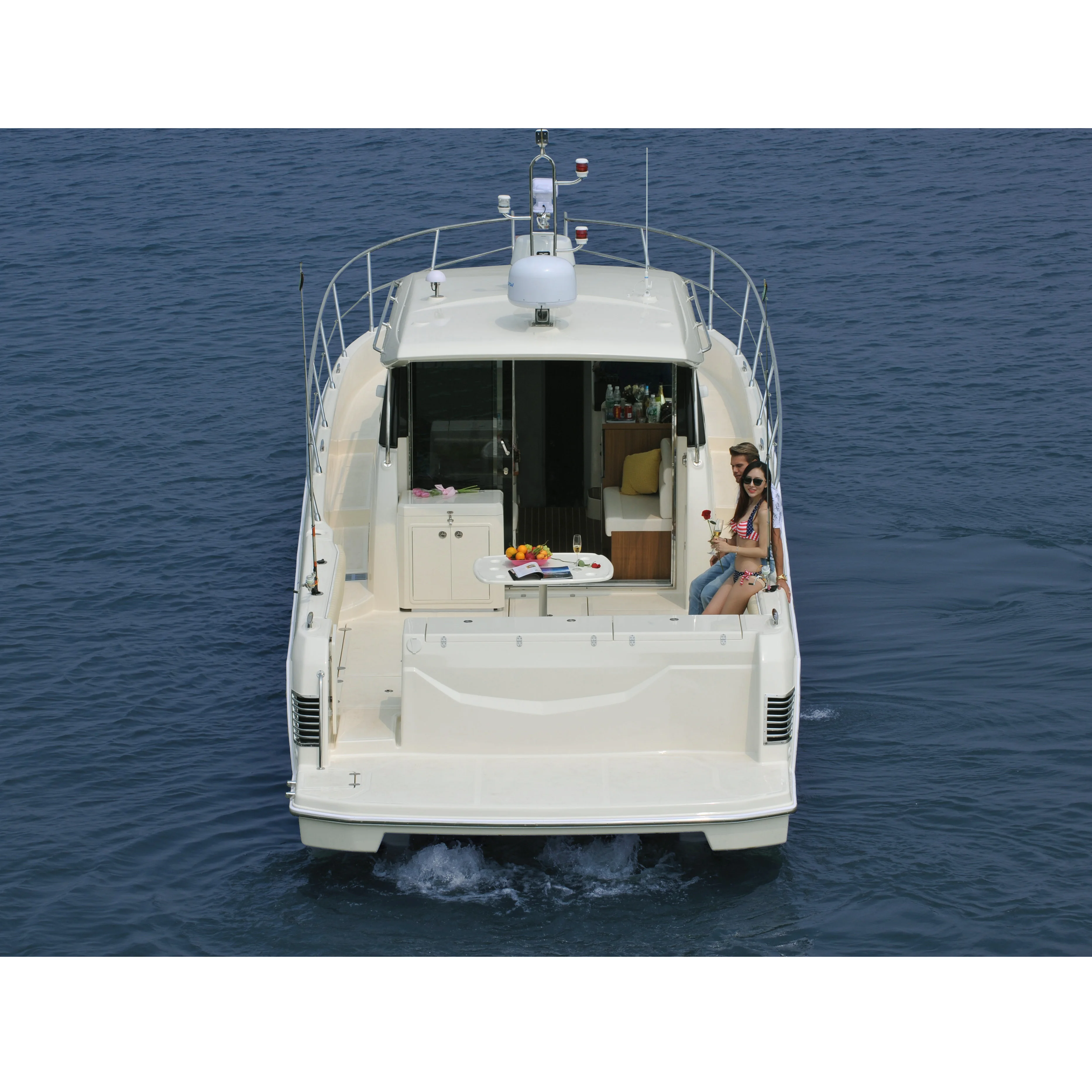 45WA Cabin Luxury High Speed Yacht Fiberglass Fishing Boat for Sale1