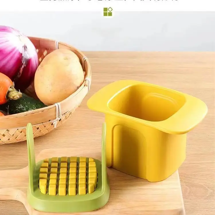 Wholesale Free Hands And Convenient Kitchen Gadgets Slice Artifact Fruit Banana Slicer Banana Slicing Knife