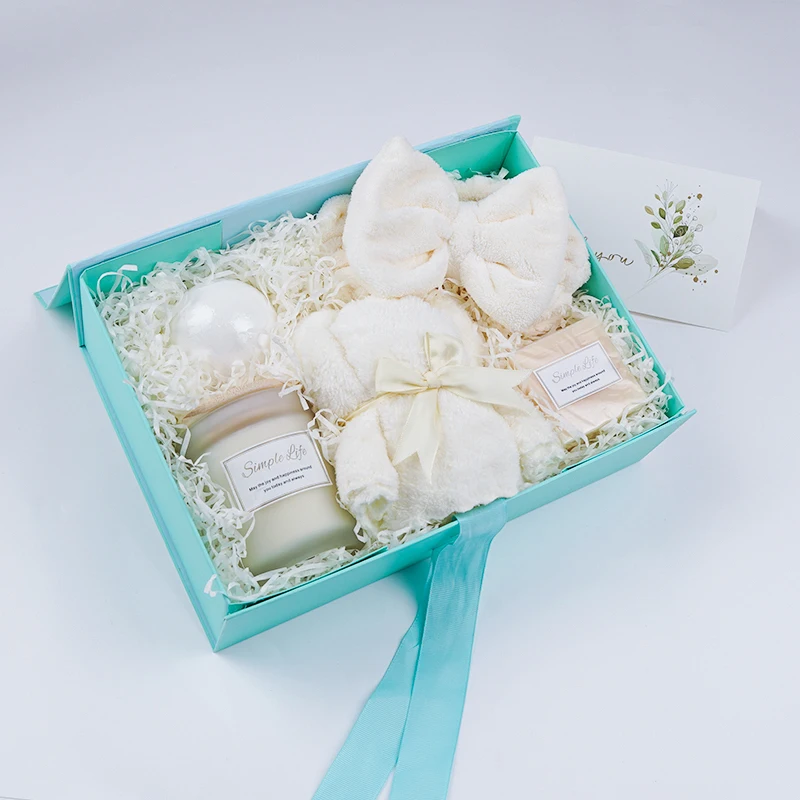 B019B Professional Employee Anniversary Birthday Young Girl Present Custom Logo Bath Luxury Woman Spa Gift Set With Candles