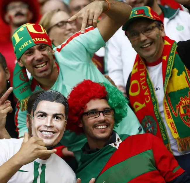 EK 2024 Portugal cowboy hat football fans non-woven stetson cap in Portugal flag color