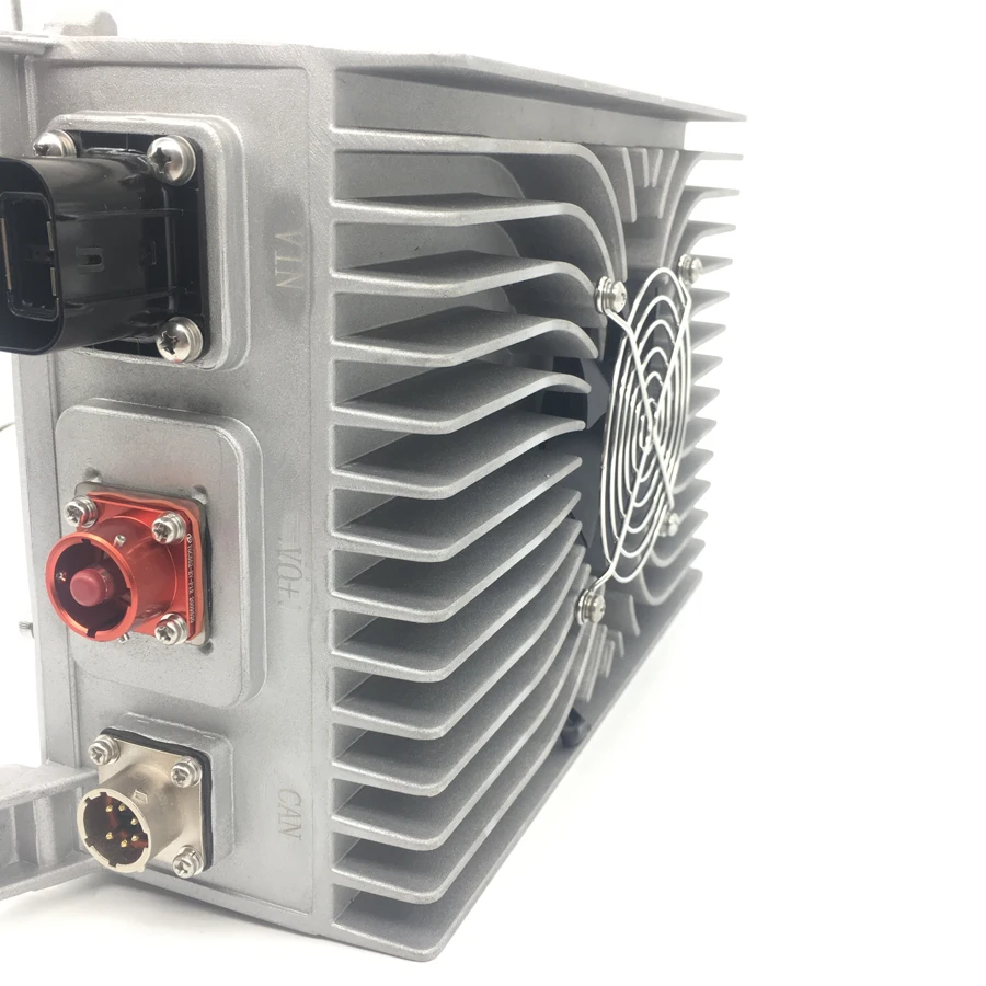 dilong factory quality input voltage  200V - 750V  to 28V output dcdc converter