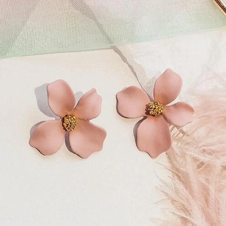 LX-186 Wholesale Fashion Artificial Fresh Women Ear Jewelry Korea Modern Sweet Flower Stud Earrings For Girls