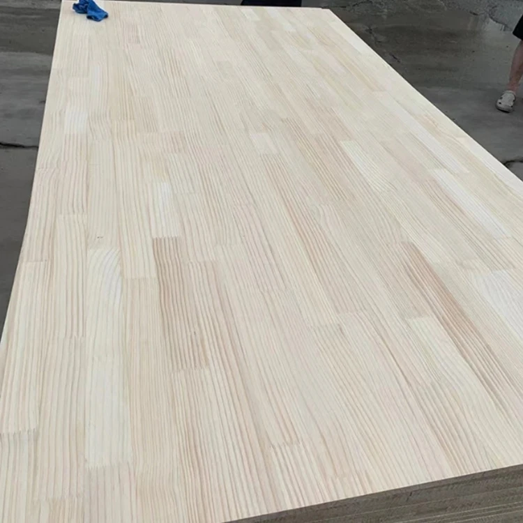 Wholesale pine wood sheets 18mm 15mm wood pine log price pine timber planks for sale
