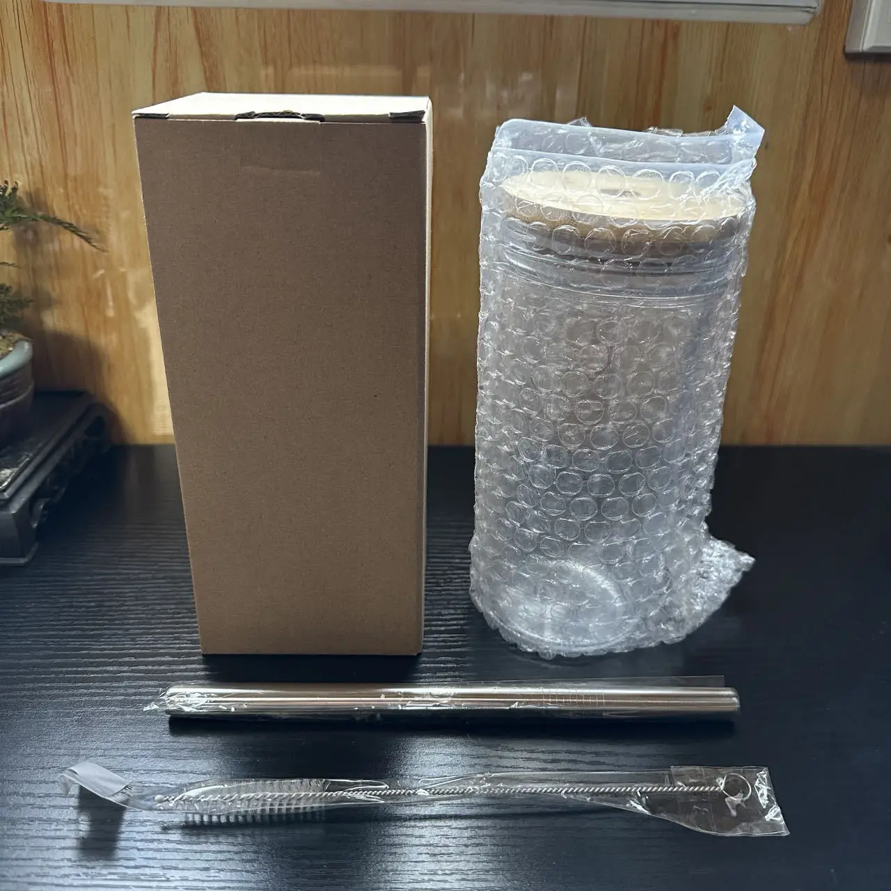 Wholesale Wide Mouth 24oz 720ml Drinking clear Glasses Mason Jar set with Bamboo lids plastic lid and Straws