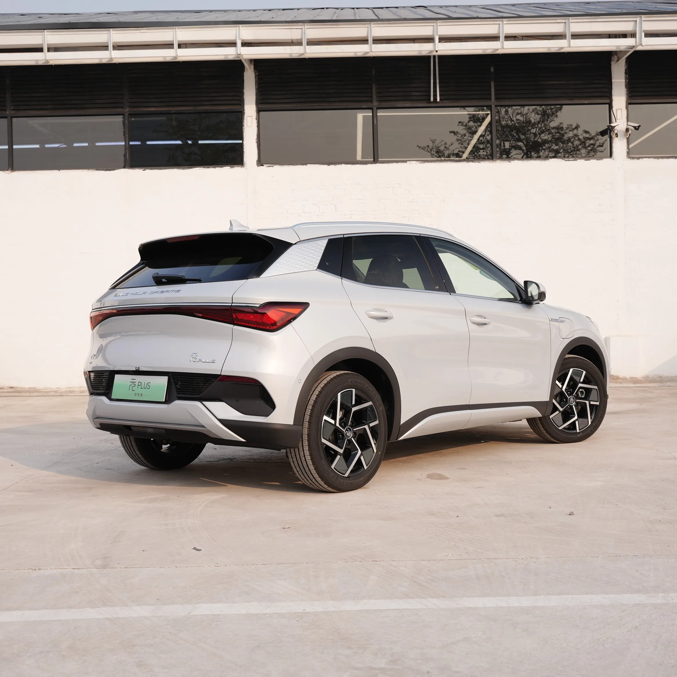 BYD Yuan PLUS чистый электрический внедорожник ATTO 3 доступный по цене EV с расширенными функциями безопасности и высокой конфигурацией
