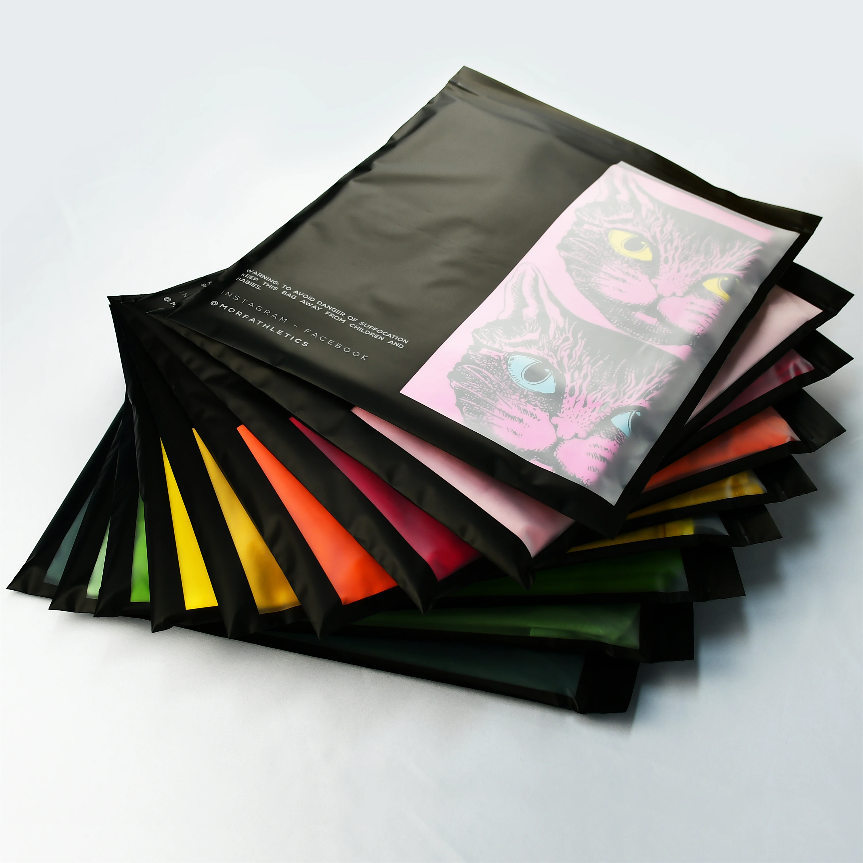 Оптовая продажа, индивидуальные матовые пластиковые черные пакеты на молнии, биоразлагаемые Упаковочные пакеты, пакеты на молнии, одежда с логотипом