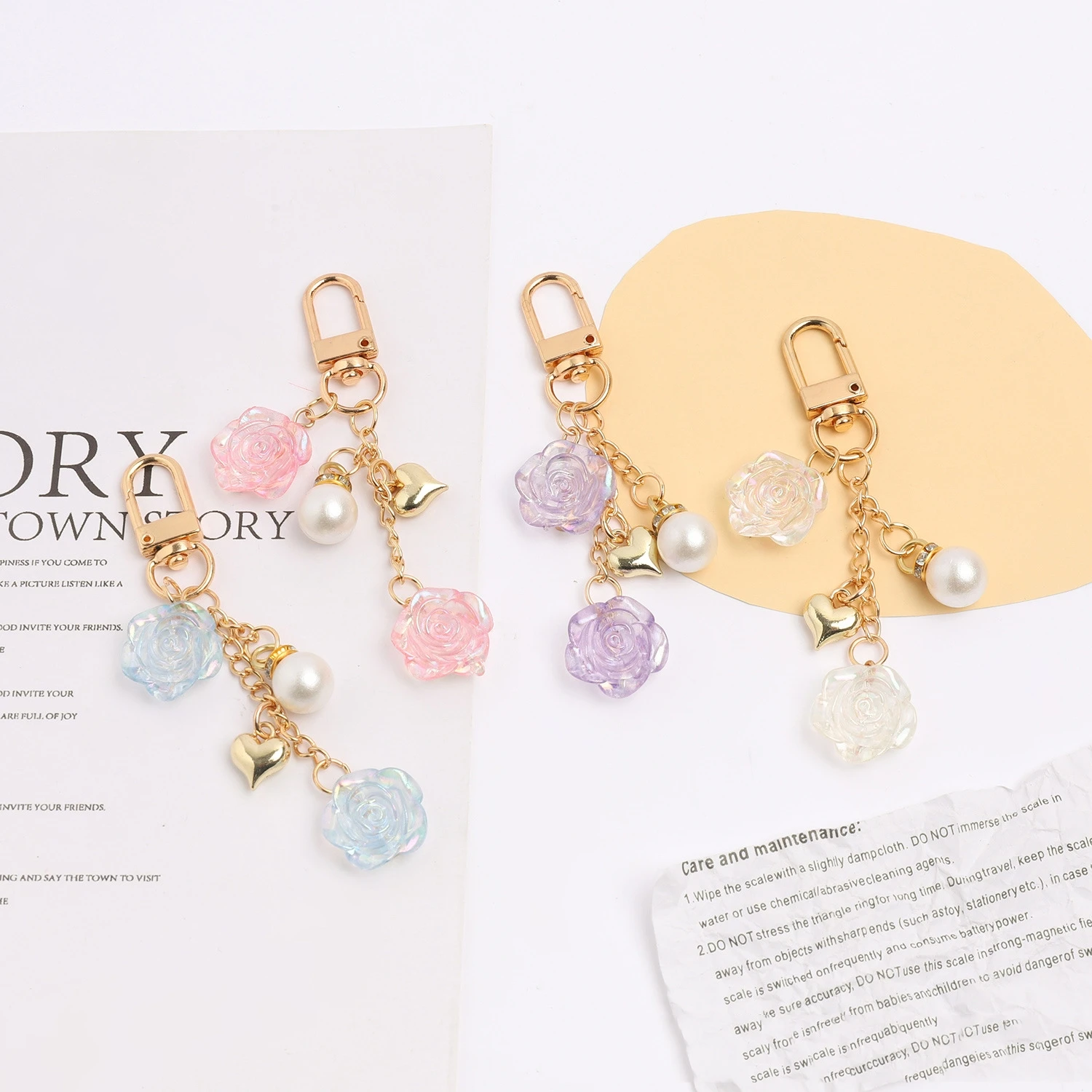 Resin Flower Alloy Keychain Pendant Small Fresh Color Flower Pearl Love Accessories Earphone Set bag charm Pendant Decoration