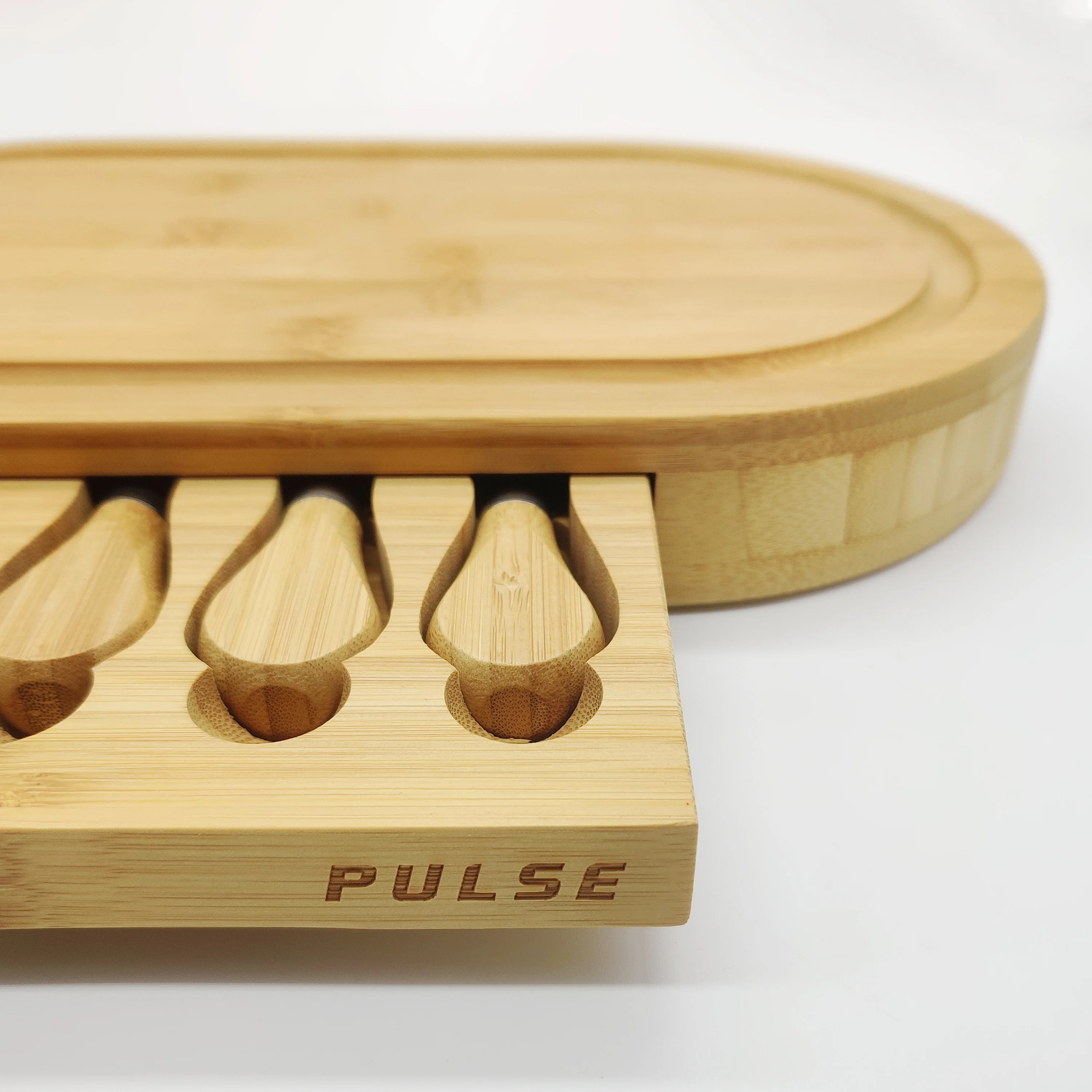 High Quality Excellent Bamboo Cheese Board With Cutlery set