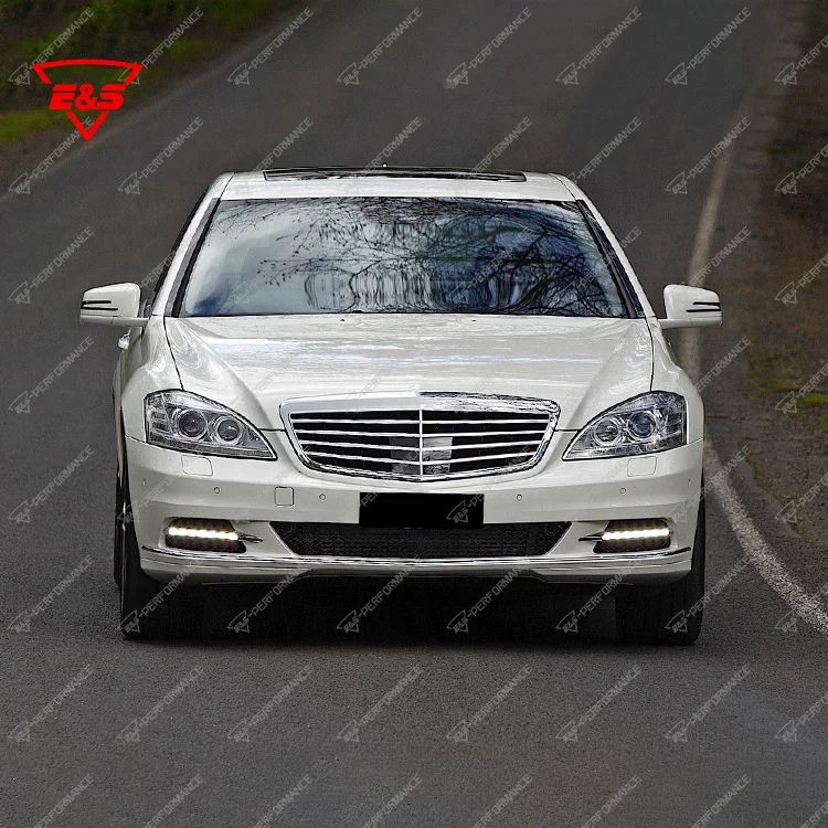 ES High Quality Auto Spare Parts Car Bumper With Grille LED Lamp Exhaust Tip Old Upgrade New Bodykit For BENZ S Class W221