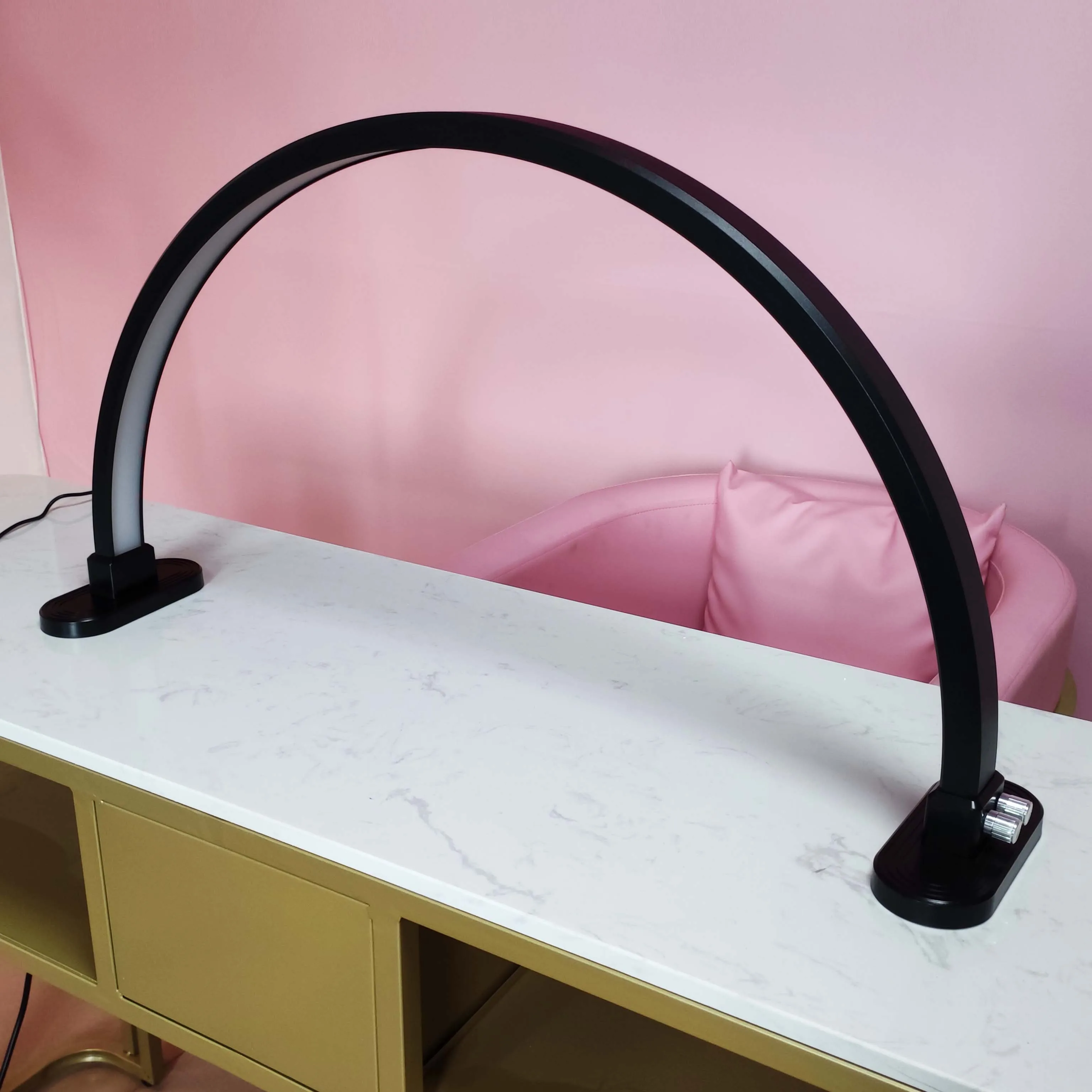 iBelieve Competitive Price 48w Beauty Half Moon Led Nail Light Lamp Wholesale Desktop Eyelash Led Table Lamp For Bar