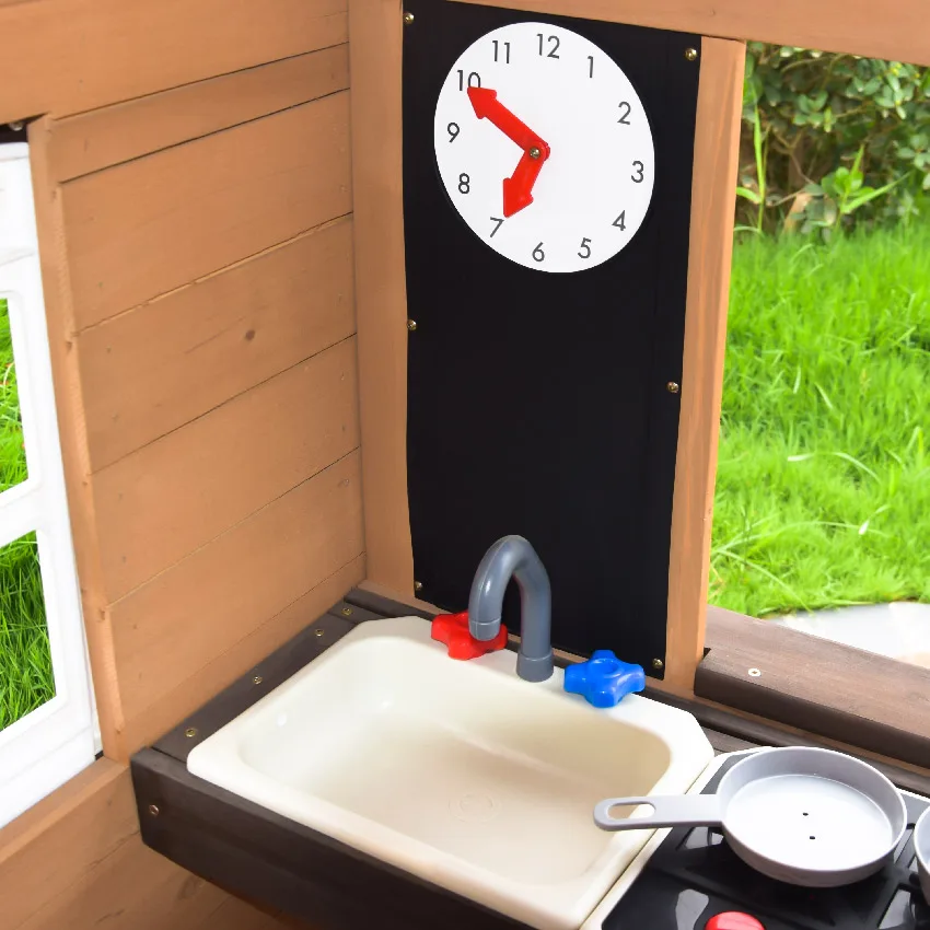 Square wooden outdoor game house populared play house for kids