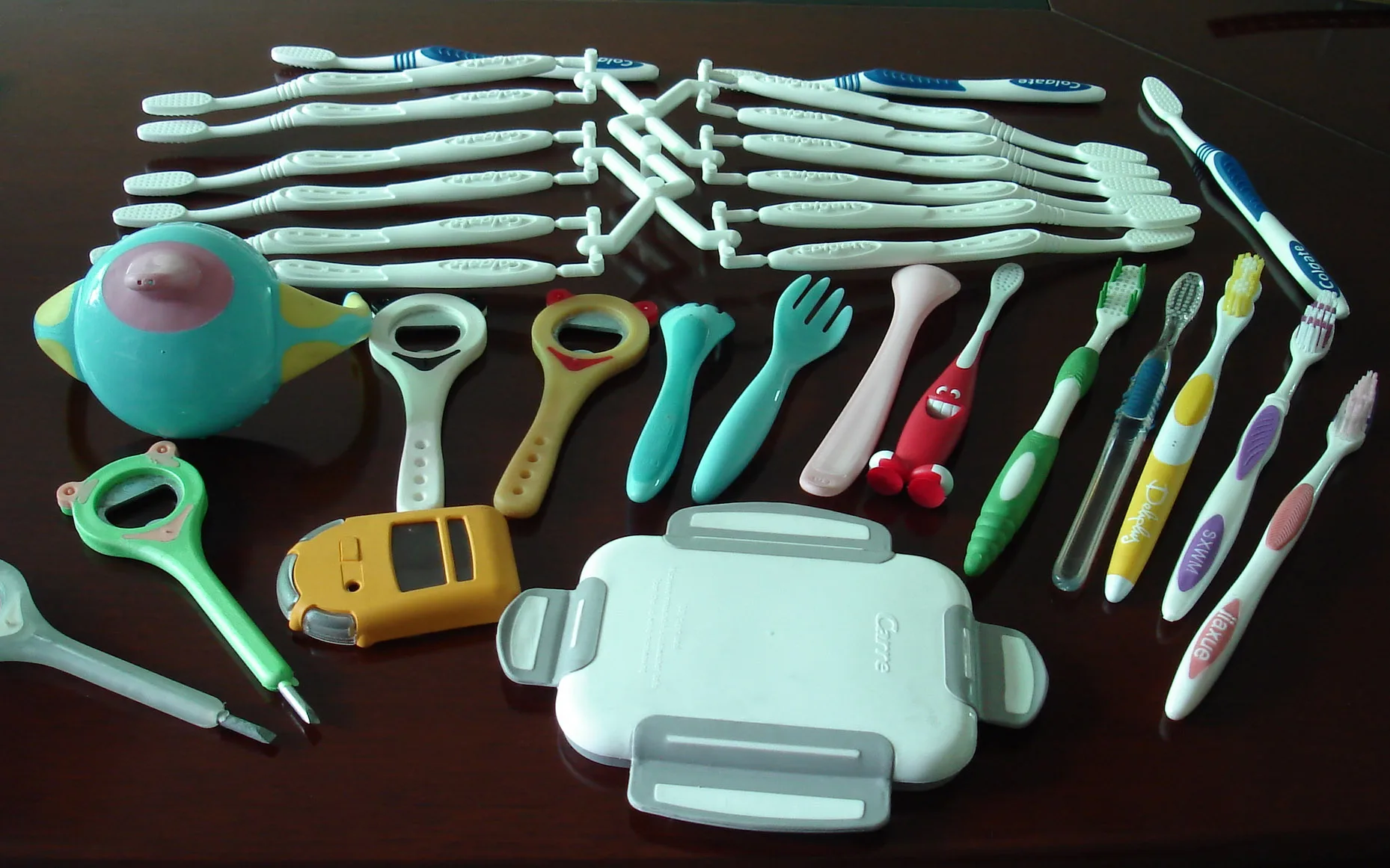 MINI ROTARY TABLE VERTICAL INJECTION MOLDING MACHINE PRICE WITH 3 STATIONS PRICE