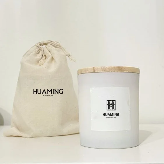 Luxury Private Label Branded Fragrance Oil Aroma Customized Soy Wax Scented Frosted Glass Cup Candles With Wood Wick Lid in Bulk