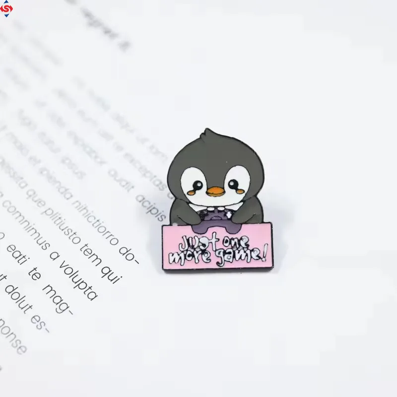 High Quality Hats Lapel Cute Cartoon Halloween Animal Cat Pins With Glove Glitter Custom Soft Enamel Pin