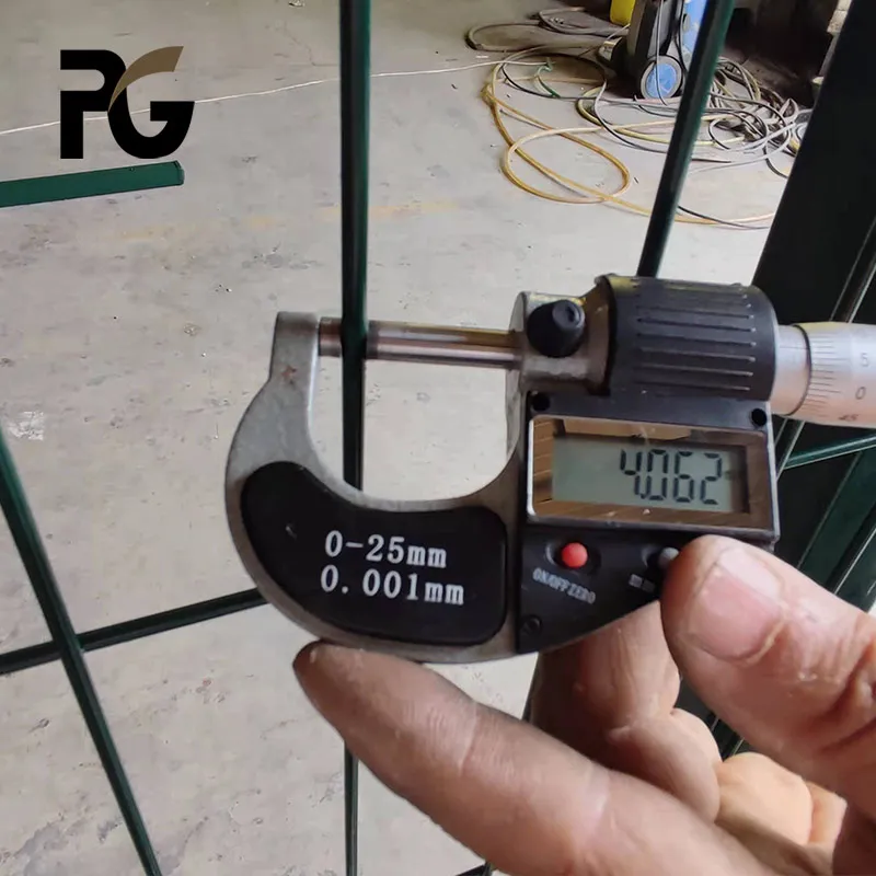 Cheap Metal Fence Panels Euroreja Cerco Perimetral Valla Metal Terreno Prism 3d Fence Panels