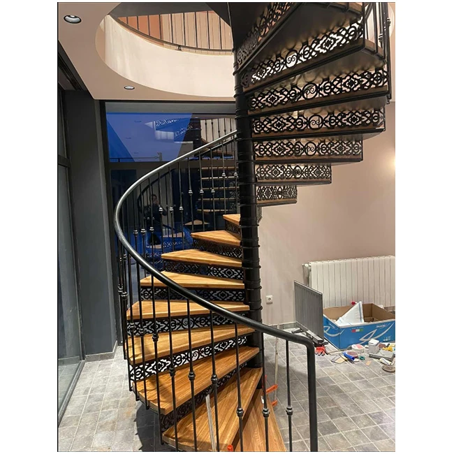 Real Villa The Cast Iron Spiral Staircase With Reeded Balusters Indoor sed Spiral Stairs