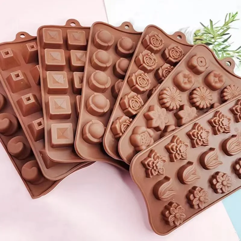 Wholesale Bpa Free Food Grade Silicone Christmas Heart Star Shape Chocolate Candy Moulds DIY Cake Baking Molds for Christmas