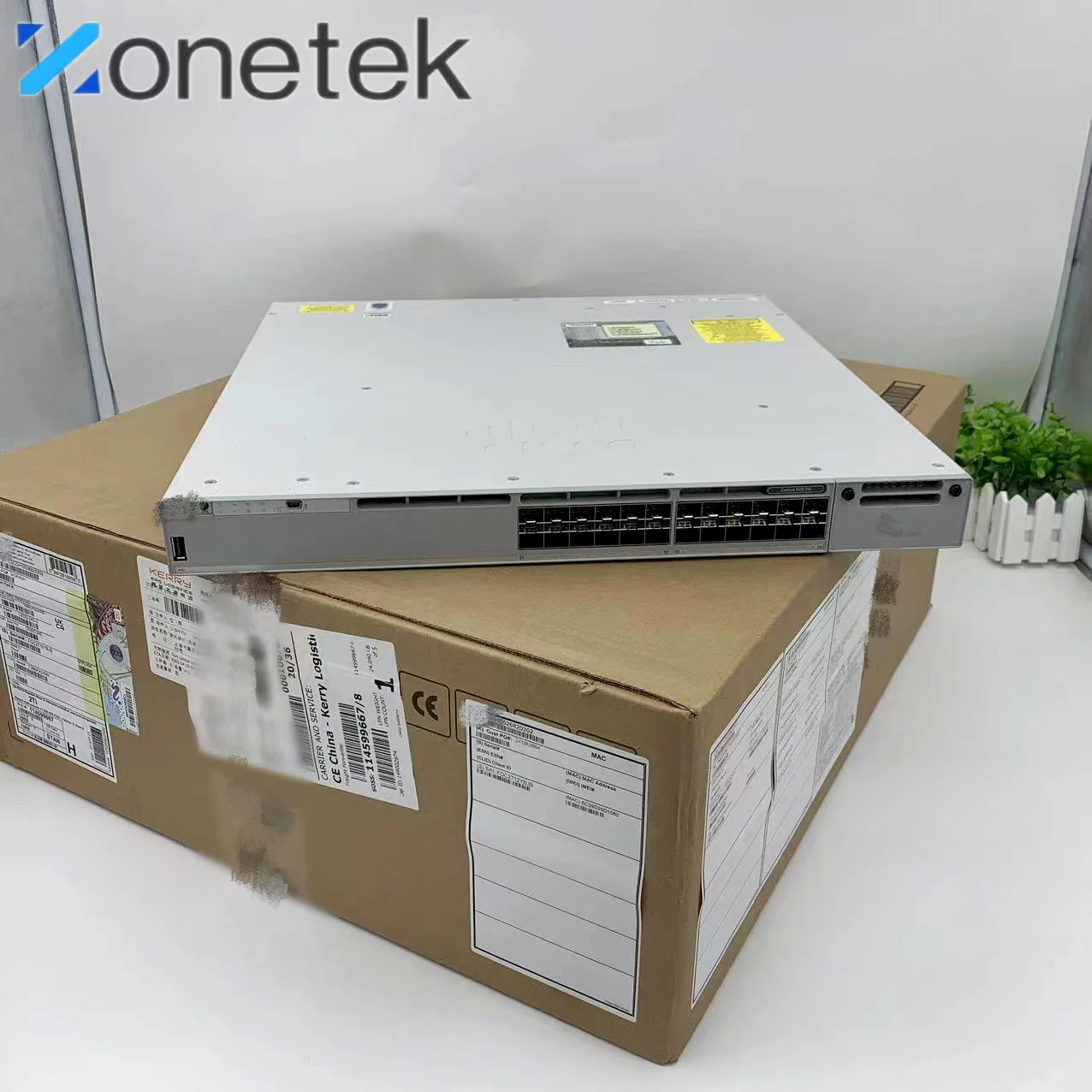 Оригинальный сетевой коммутатор серии C9300L коммутаторы POE + 4x10 гигабит 24 порта C9300L-24P-4X-E в наличии