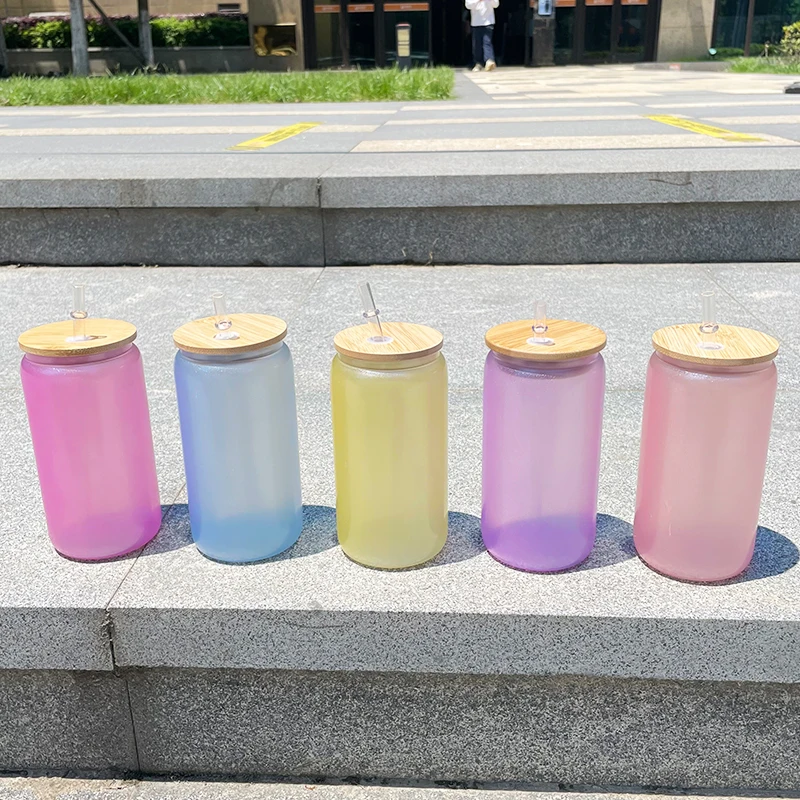 16oz beer glass can change color in the sun glow in the dark beer can shaped glasses with bamboo lid and plastic straw