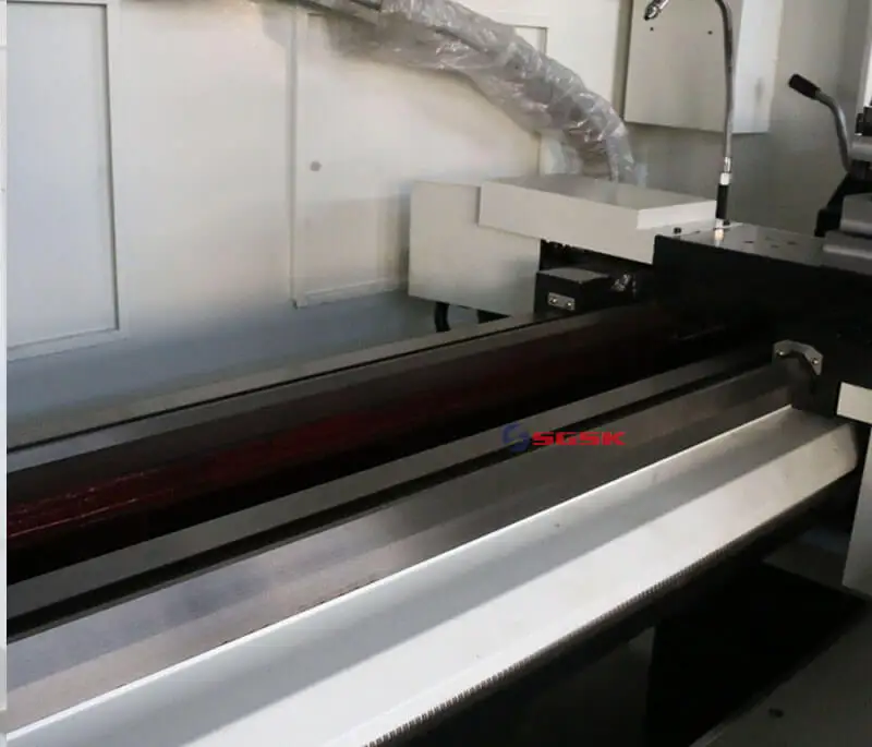 CK6140 CNC lathe automatic lathe high precision lathe  stepless speed change CNC machine tool