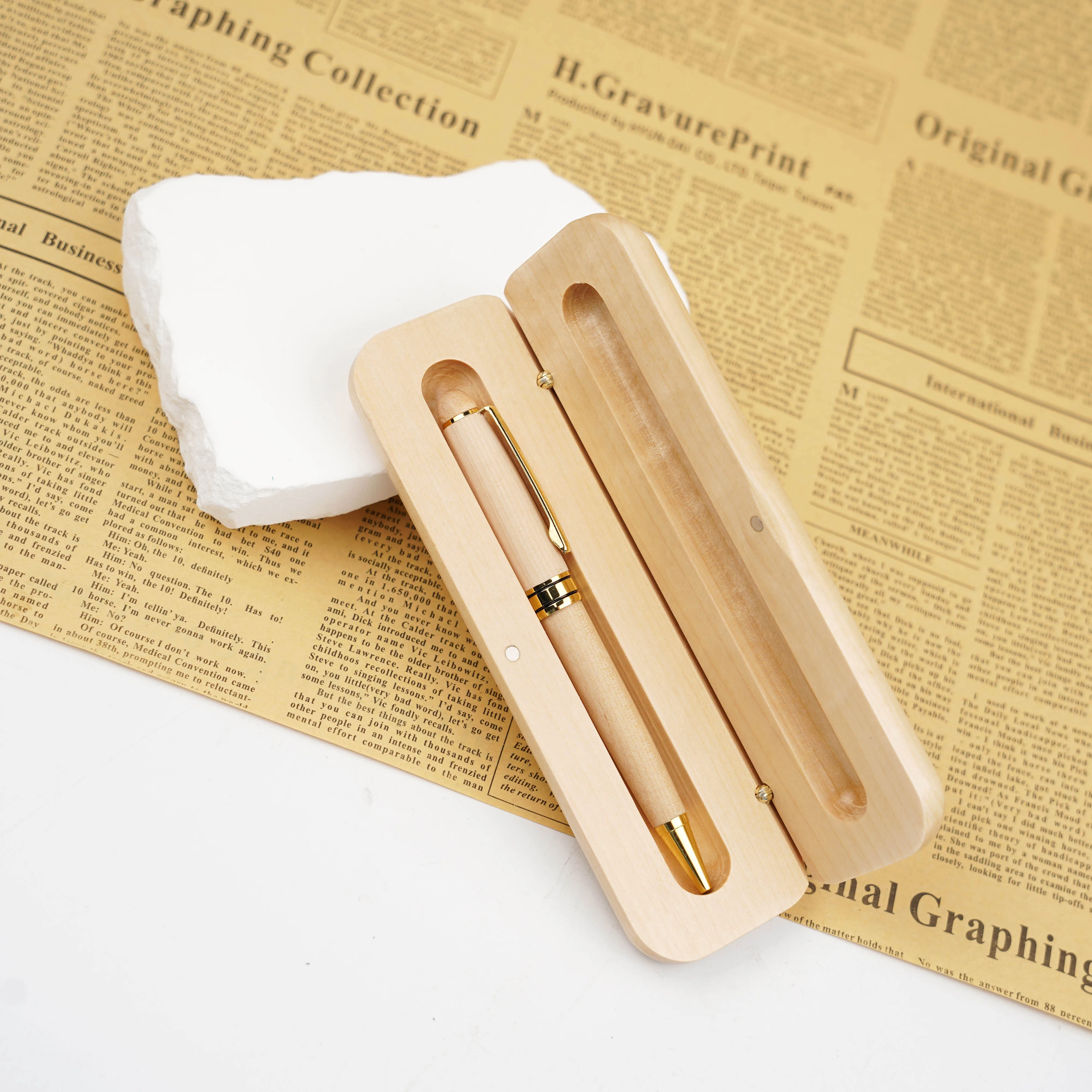 Personalized Eco Friendly Engrave Custom Logo Maple Wooden Ballpoint Pen with Case Box Set