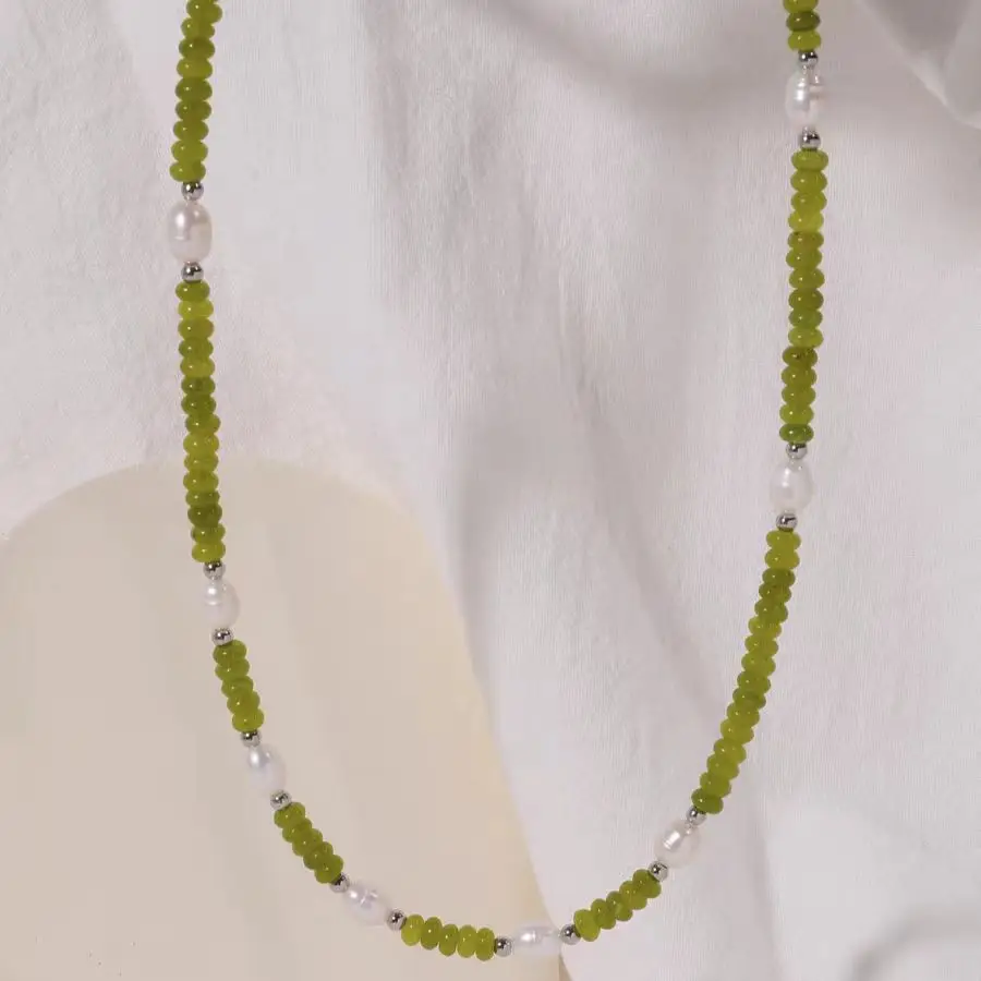 2024 New Trend Exquisite Daily Green Pendant Necklace Light Luxury Simple Pendant Necklace