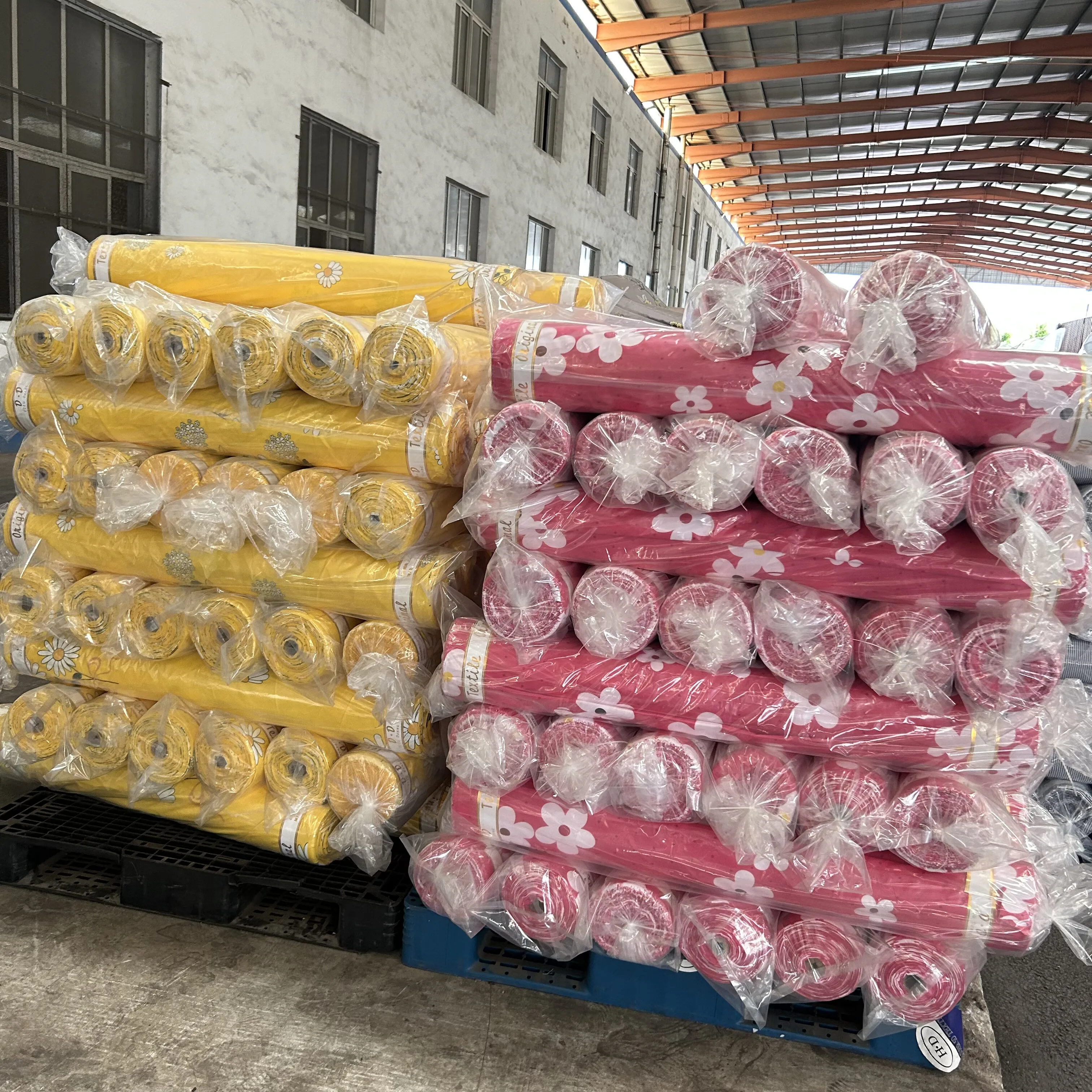 Weifang Shandong текстильные простыни Китай мягкие удобные для кожи 100% Полиэстеровые Комбинированные комплекты из четырех предметов
