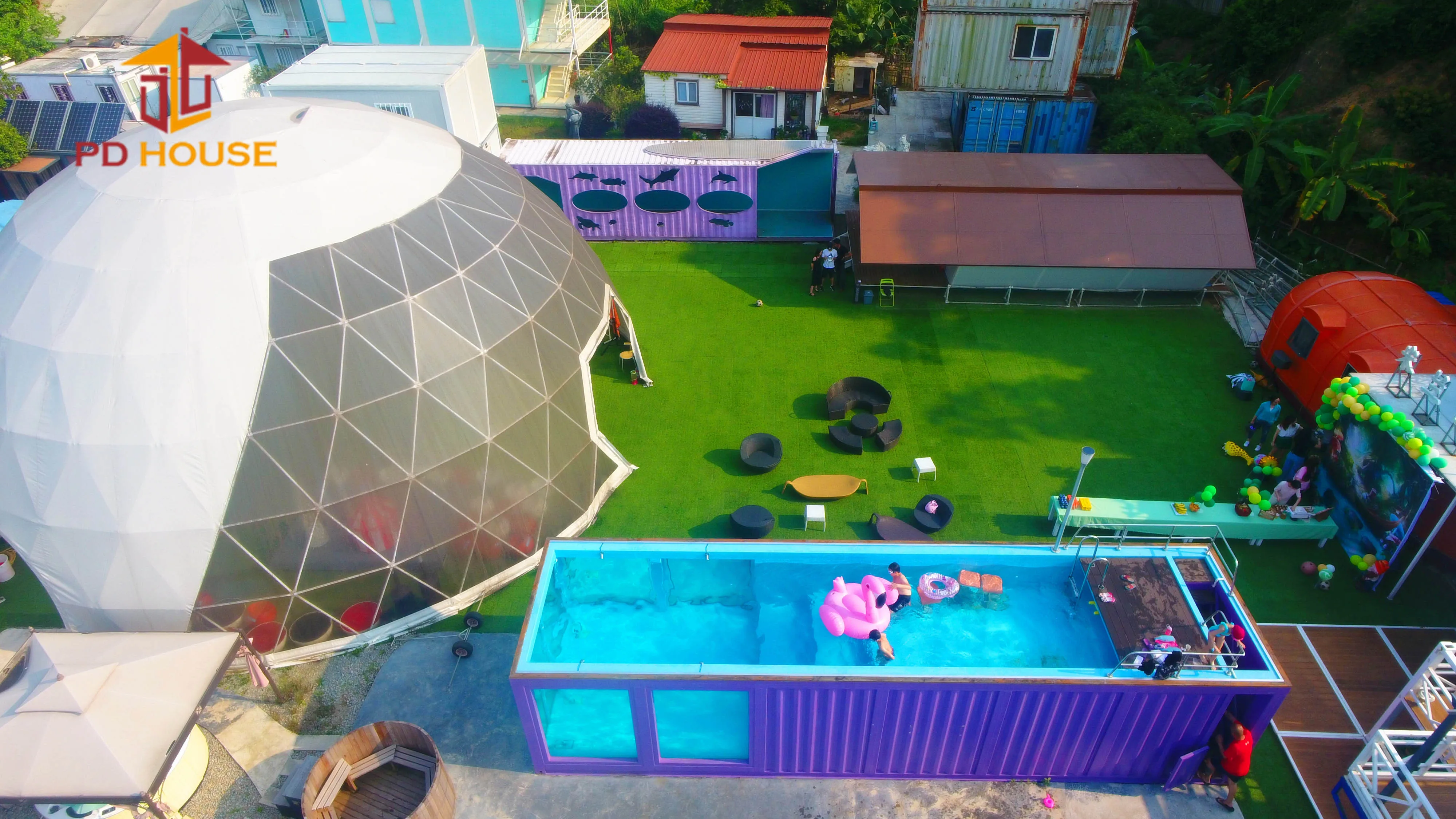 Insulated heating mobile container tempered massage hot tub outdoor spa pool for winter