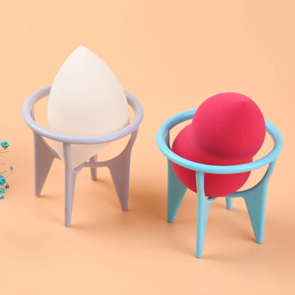 Random Clor Wholesale Silicone Makeup Sponge Holder Beauty Egg Storage Bracket Portable Plastic Makeup Holder