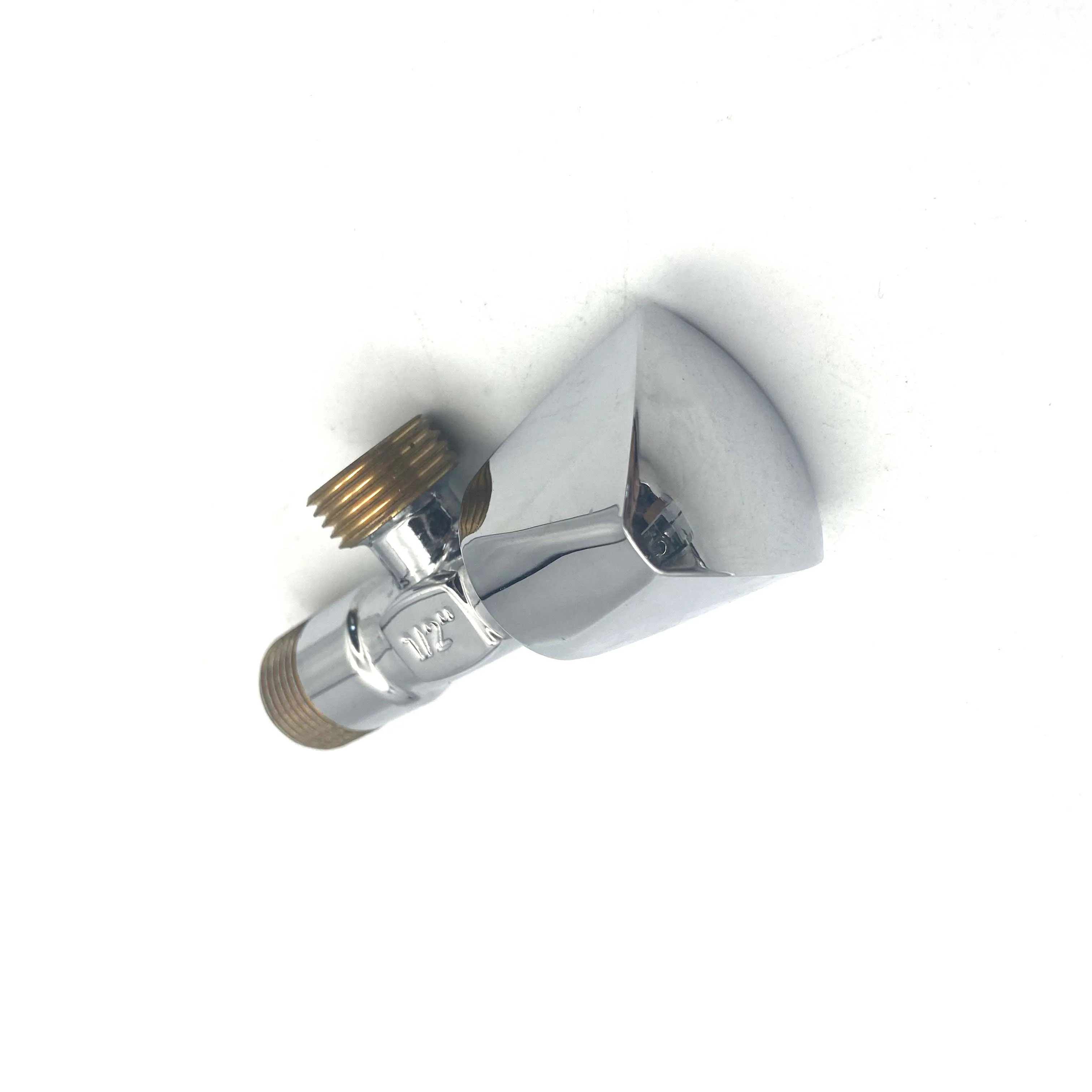MAV20204A  brass slowly Open Chrome Plated Angle Valve use in toilet angle valve