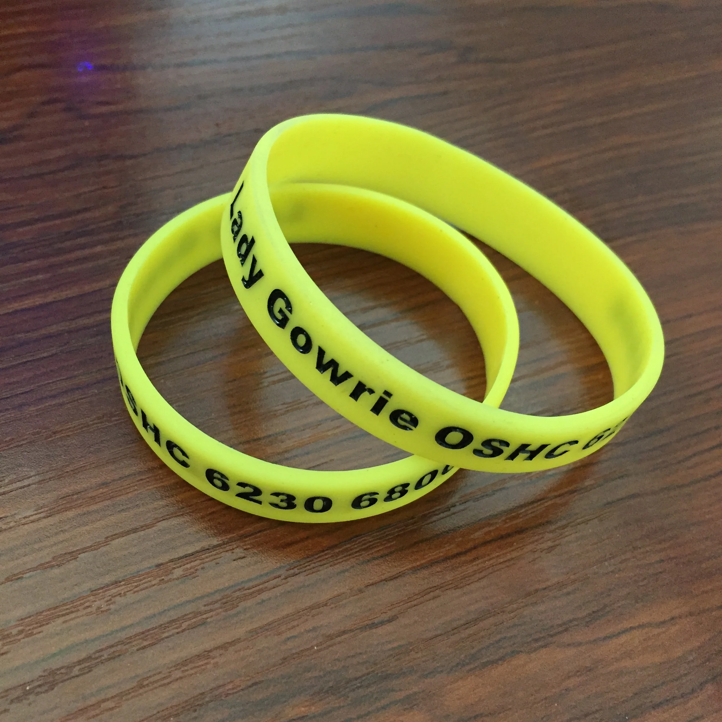 Personalized Ink Injected Wrist Band Rubber Bracelet Custom Logo Silicone Wristband