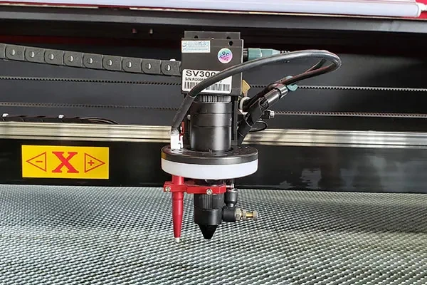 1610 High precision CCD laser engraving cutting machine for paper clothe leather cutter wood marble plate acrylic cut