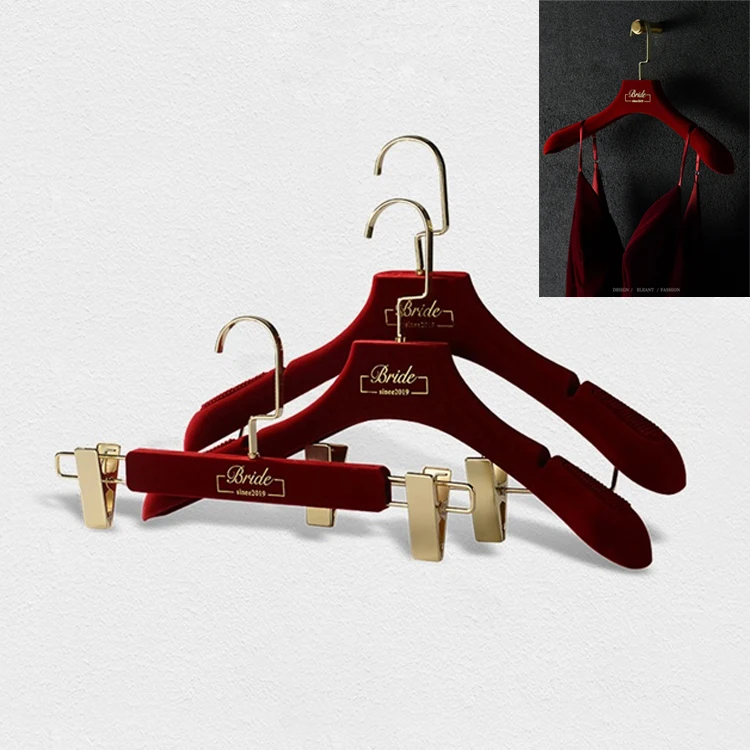 Red Color High End Chinese Style Wedding Dress Hanger Bridal Dress Anti Slip Velvet Flocking Clothes Hanger for Clothing Store