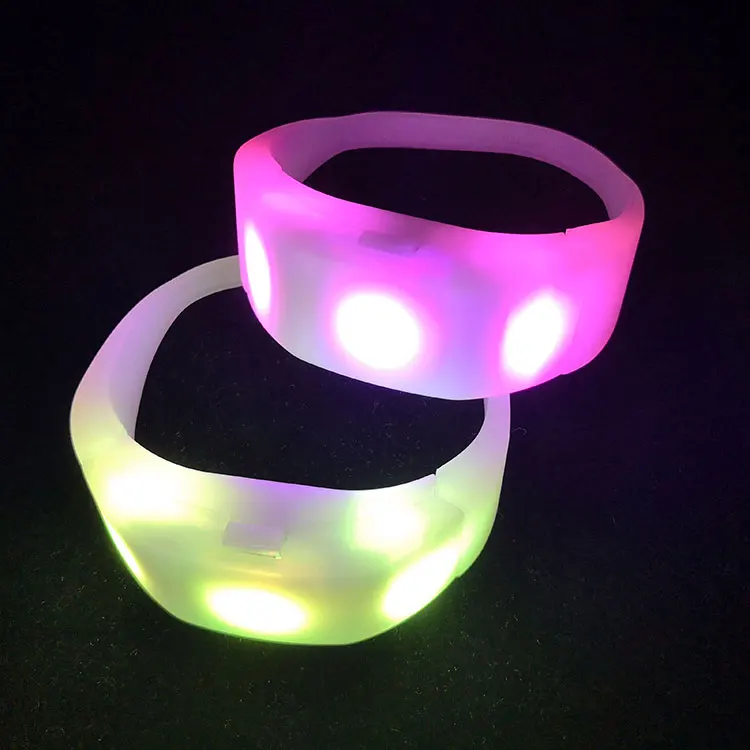 Party Item Flashing New Year 2022 Programmable Sound Activated Luminous Led Wristband Radio Remote Control Led Bracelet