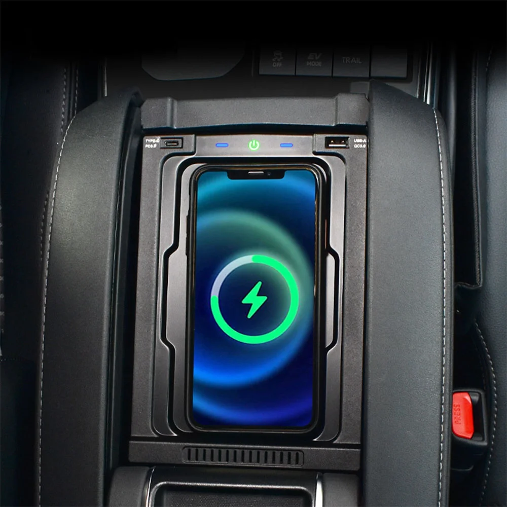 Car Wireless charger For Toyota Highlander Crown Kluger 2022 Armrest Box Fast Phone Charging Pad accessories
