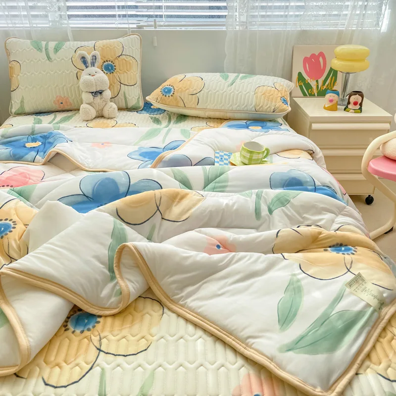 Wholesale summer cool silk washable print pattern bed mattress latex mat summer quilt bed sheet and pillowcase set