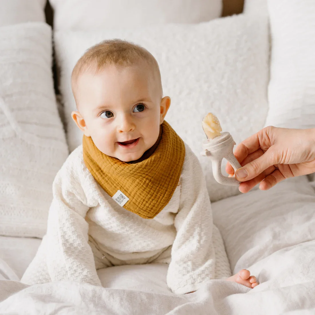 New Design Baby Products for Silicone Baby Feeder Pacifier for 1-2 Kids