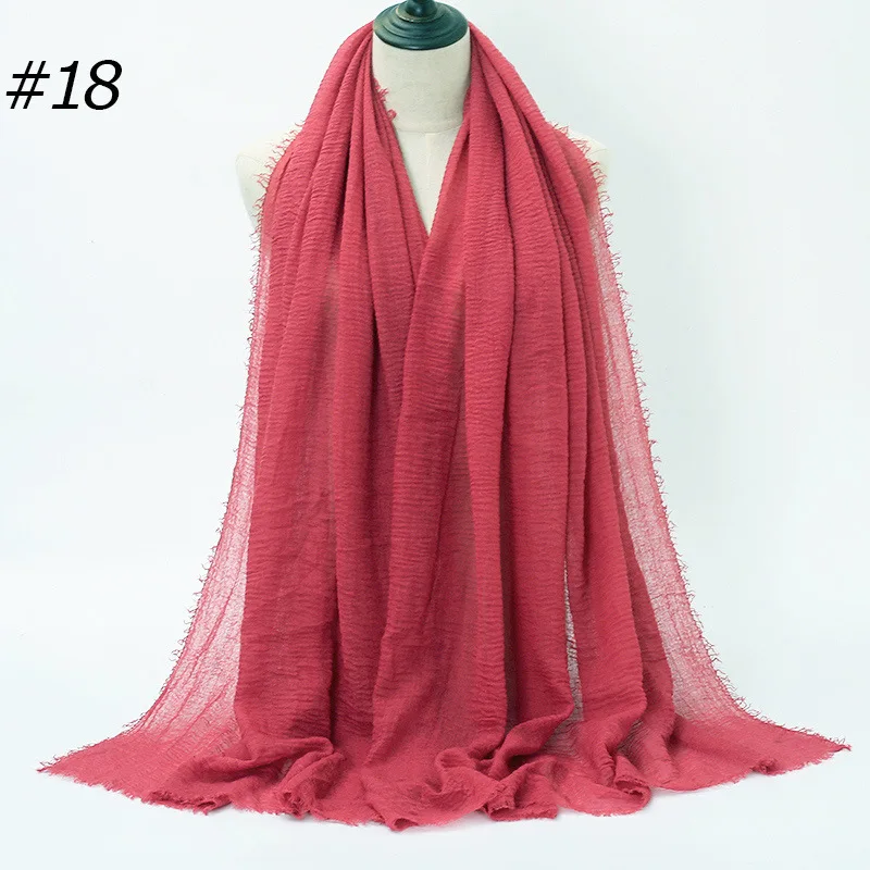 2022 new design Hot Products Fantastic Admirable  Scarves Cotton  Voile Tudung Plain Color Wholesale Crinkle Cotton Hijab Scarf