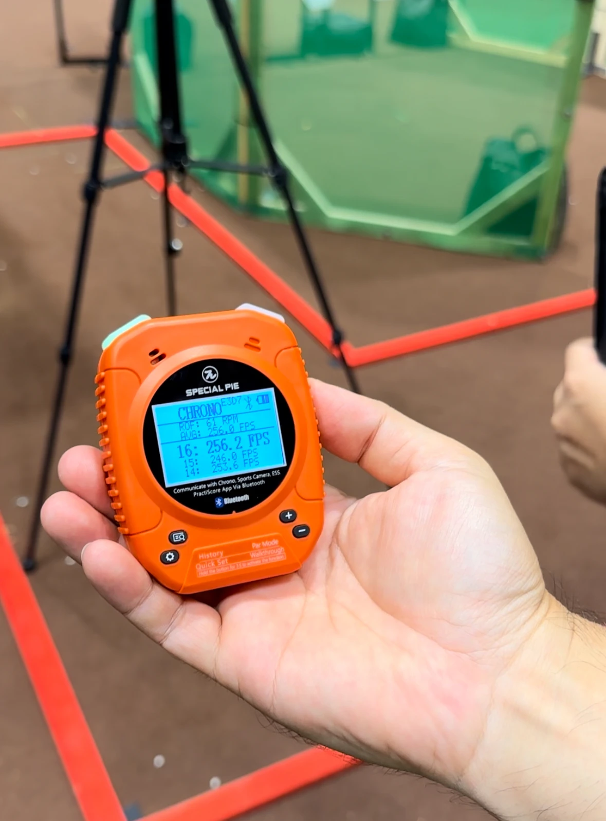 Shooting Chronograph Supports Bluetooth connection to the timer, fast reading, and automatic voice broadcast of the speed.