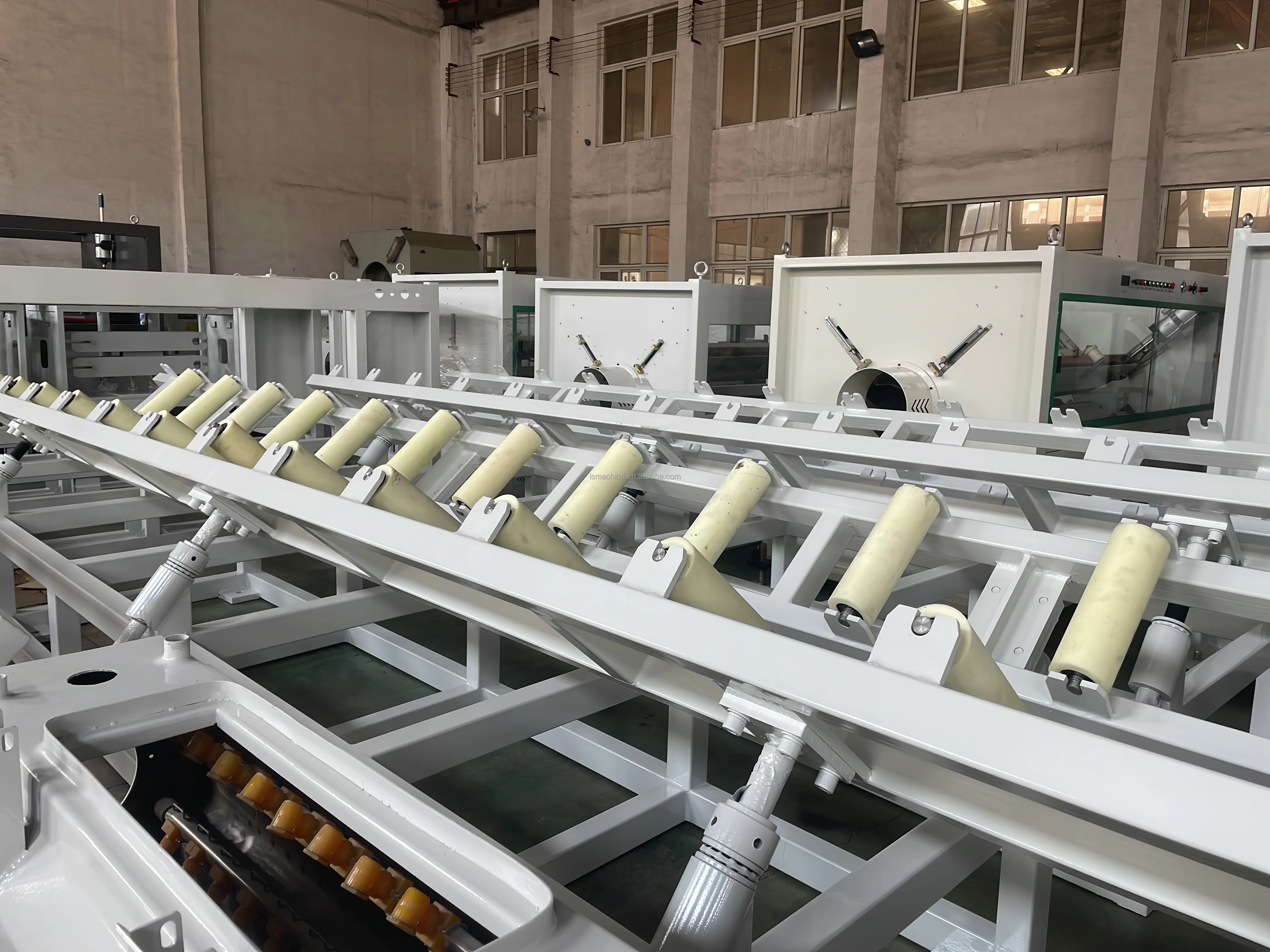 Hot sale 160-450mm HDPE pipe extruders PE irrigation pipe making machine