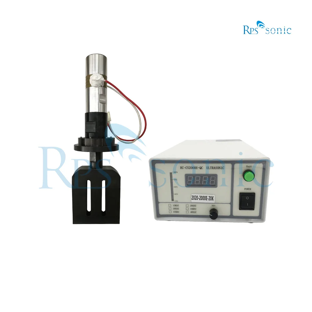 Ultrasonic welding transducer Piezoelectric ceramic chips with ultrasonic welding horn and generator