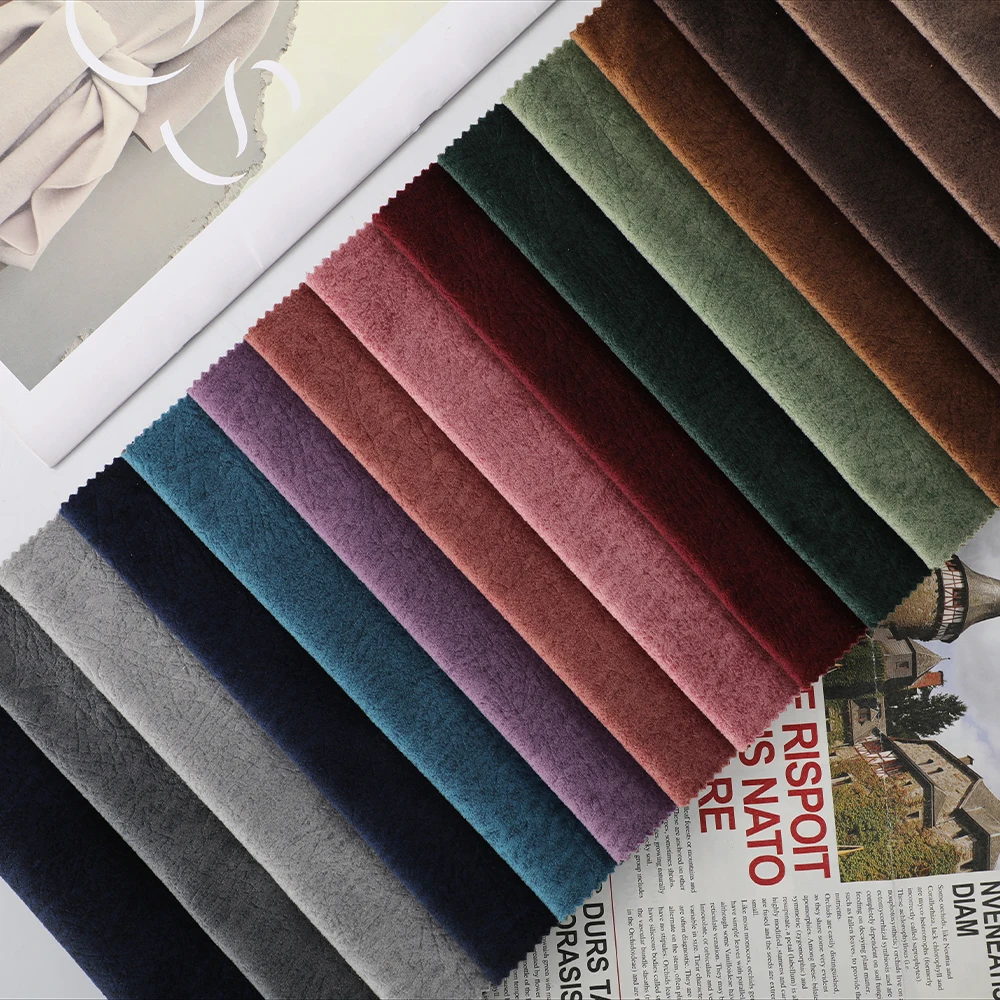 Wholesale 100% Polyester Luxury Velvet Sofa Fabric Plain Dyed Yarn Upholstery Fabrics for Sofas and Furniture