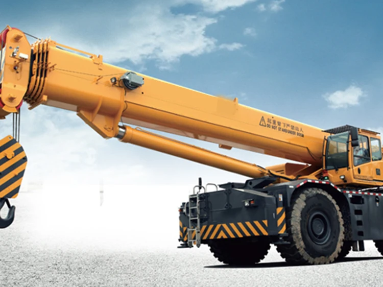 Hydraulic Telescopic 4-Section Boom XCR55L4 55ton Rough Terrain Crane 49.6m
