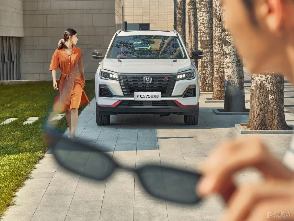 Top Quality And Good Price Changan Automobile CS75 Car Vehicle Used Electric Cars For Sales