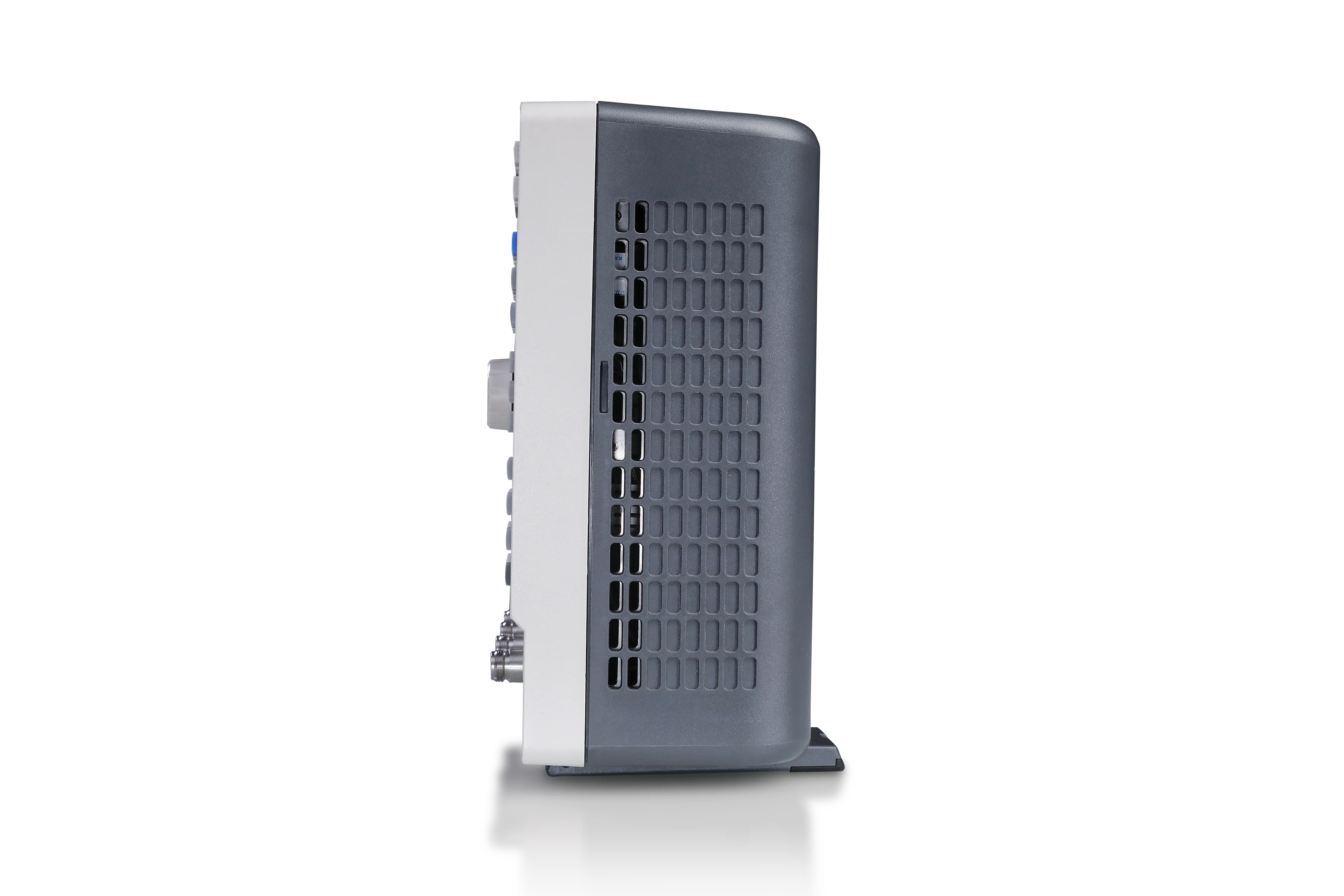 Siglent SNA5004A Vector Network Analyzer Frequency range: 9 kHz ~ 4.5 GHz  Four-ports