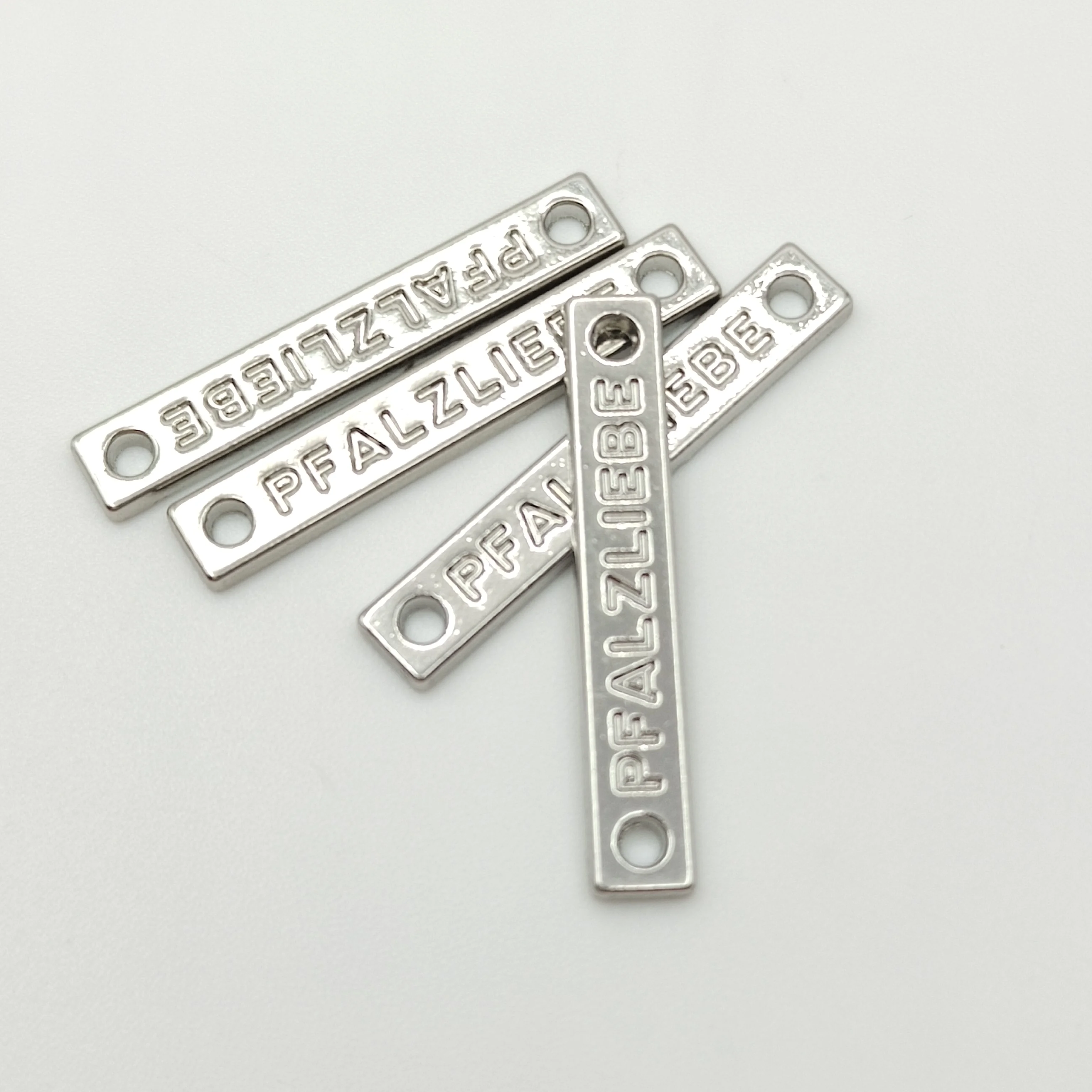 Custom 2 Hole Sew Engraved Brand Logo Metal Clothing Logo 3D Metal Labels