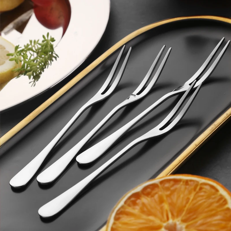 
High Quality Mirror Polished Stainless Steel 304 Fruit Forks, Suitable for Family Hotels and Restaurants. 